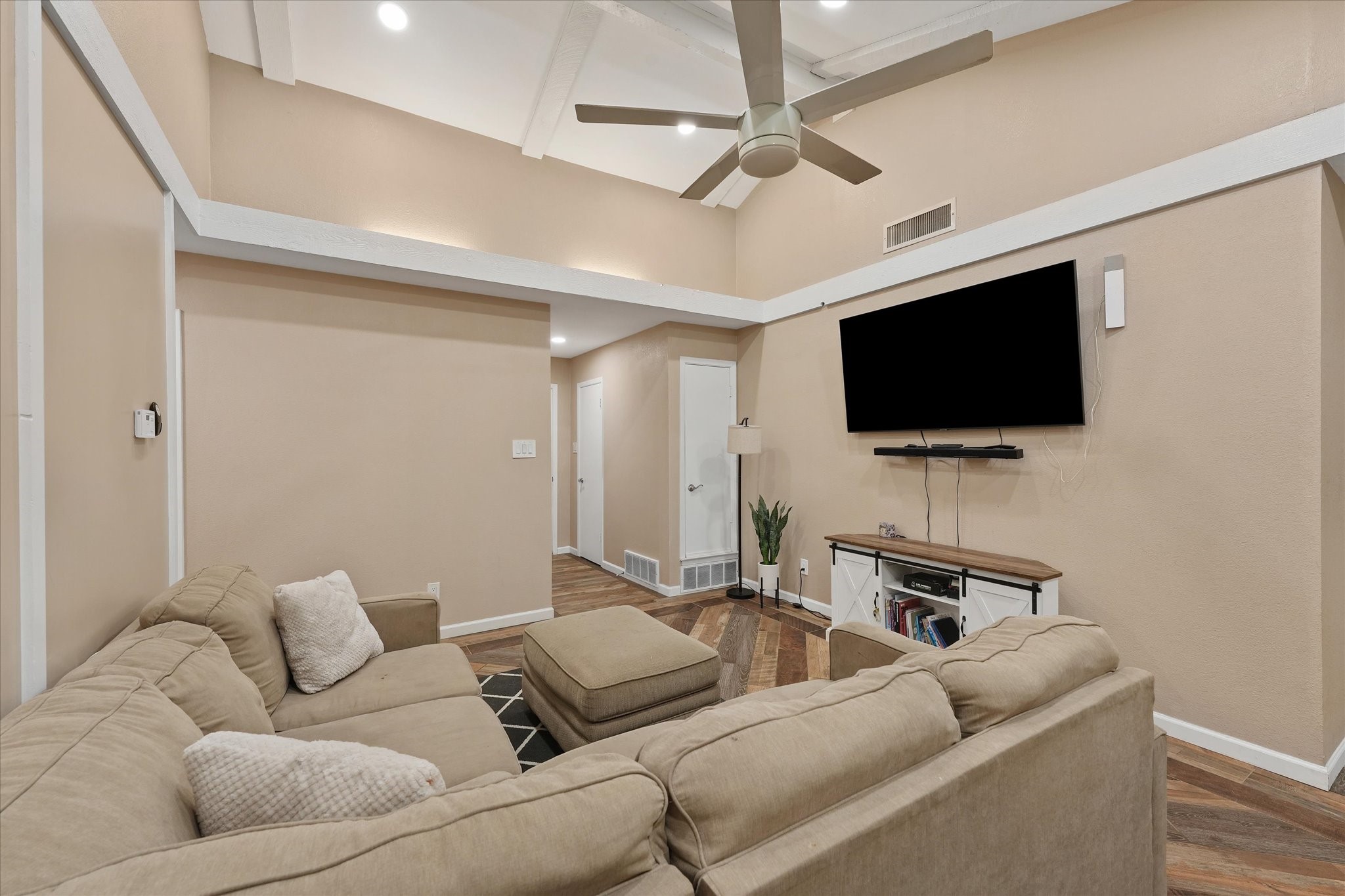 401 Columbia Circle Lake Dallas TX 75065