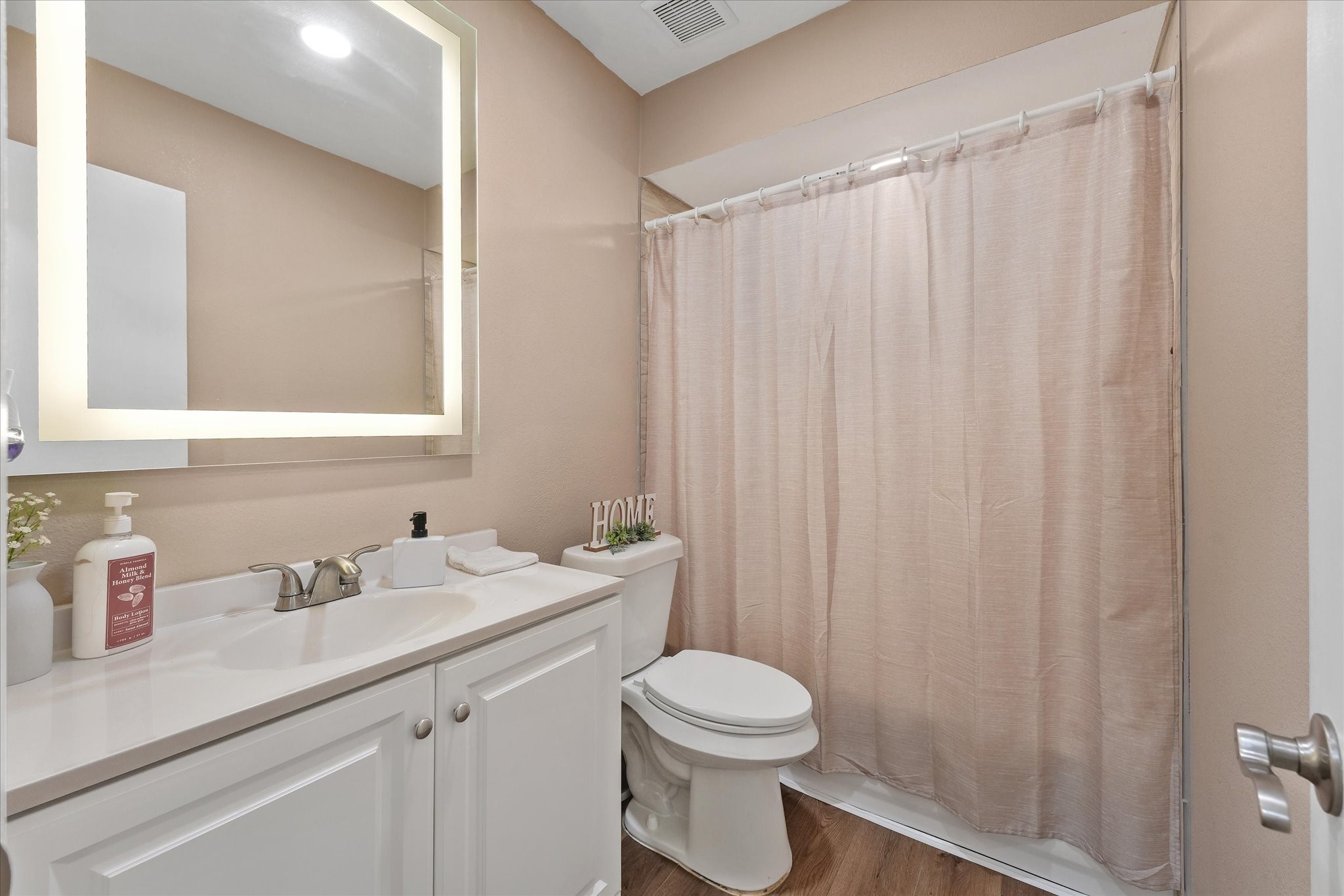 401 Columbia Circle Lake Dallas TX 75065