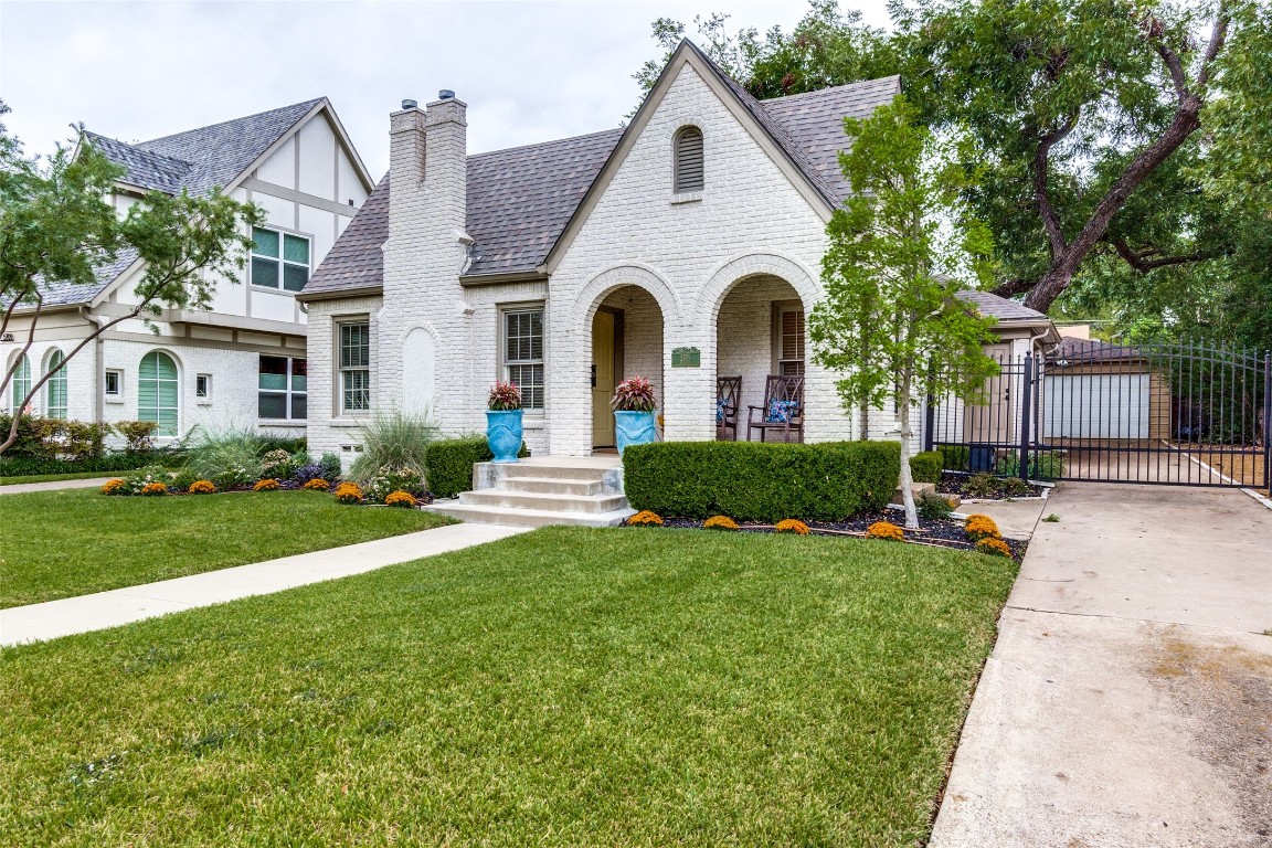 5715 Kenwood Avenue Dallas TX 75206