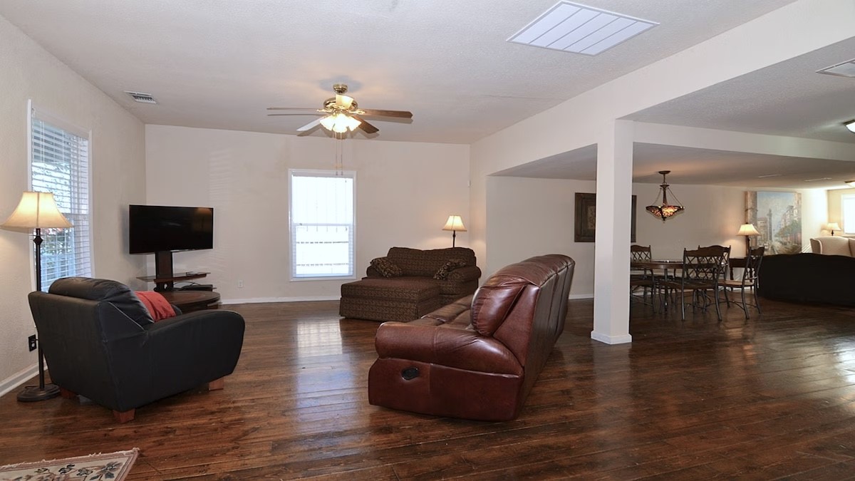 226 Elm Street Mckinney TX 75069
