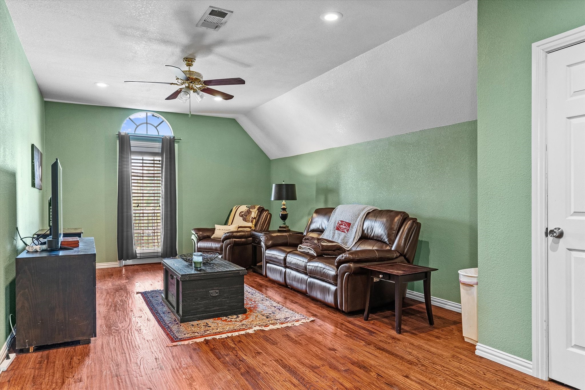 9706 Peach Tree Lane Rowlett TX 75089