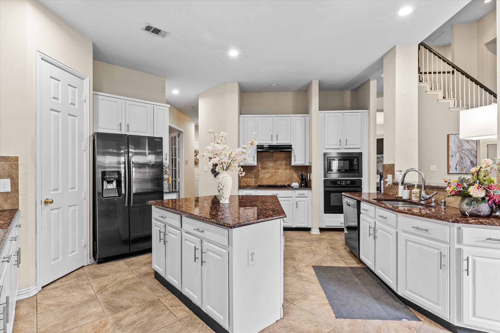 9706 Peach Tree Lane Rowlett TX 75089