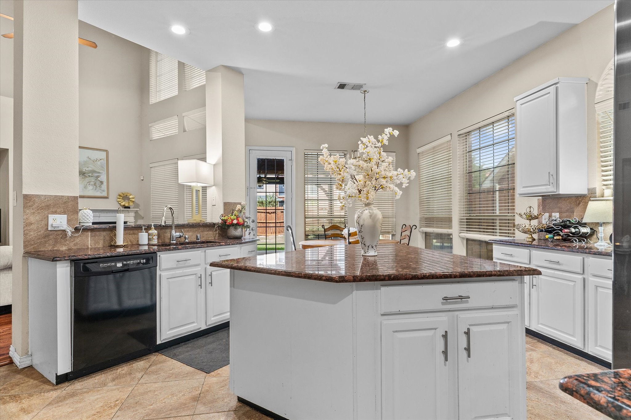 9706 Peach Tree Lane Rowlett TX 75089