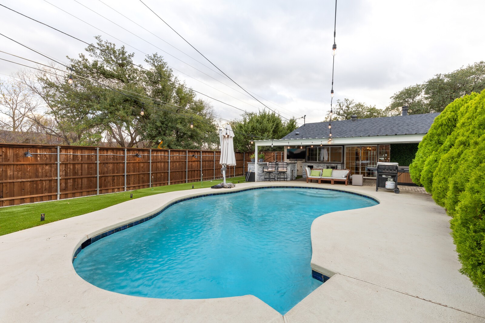 11067 Wallbrook Drive Dallas TX 75238