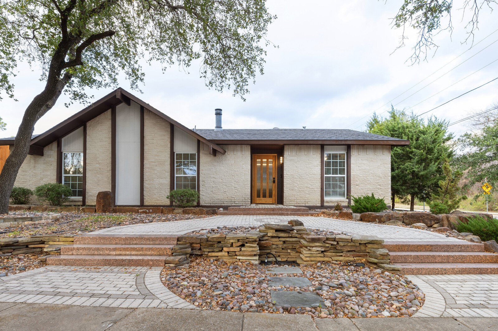 11067 Wallbrook Drive Dallas TX 75238