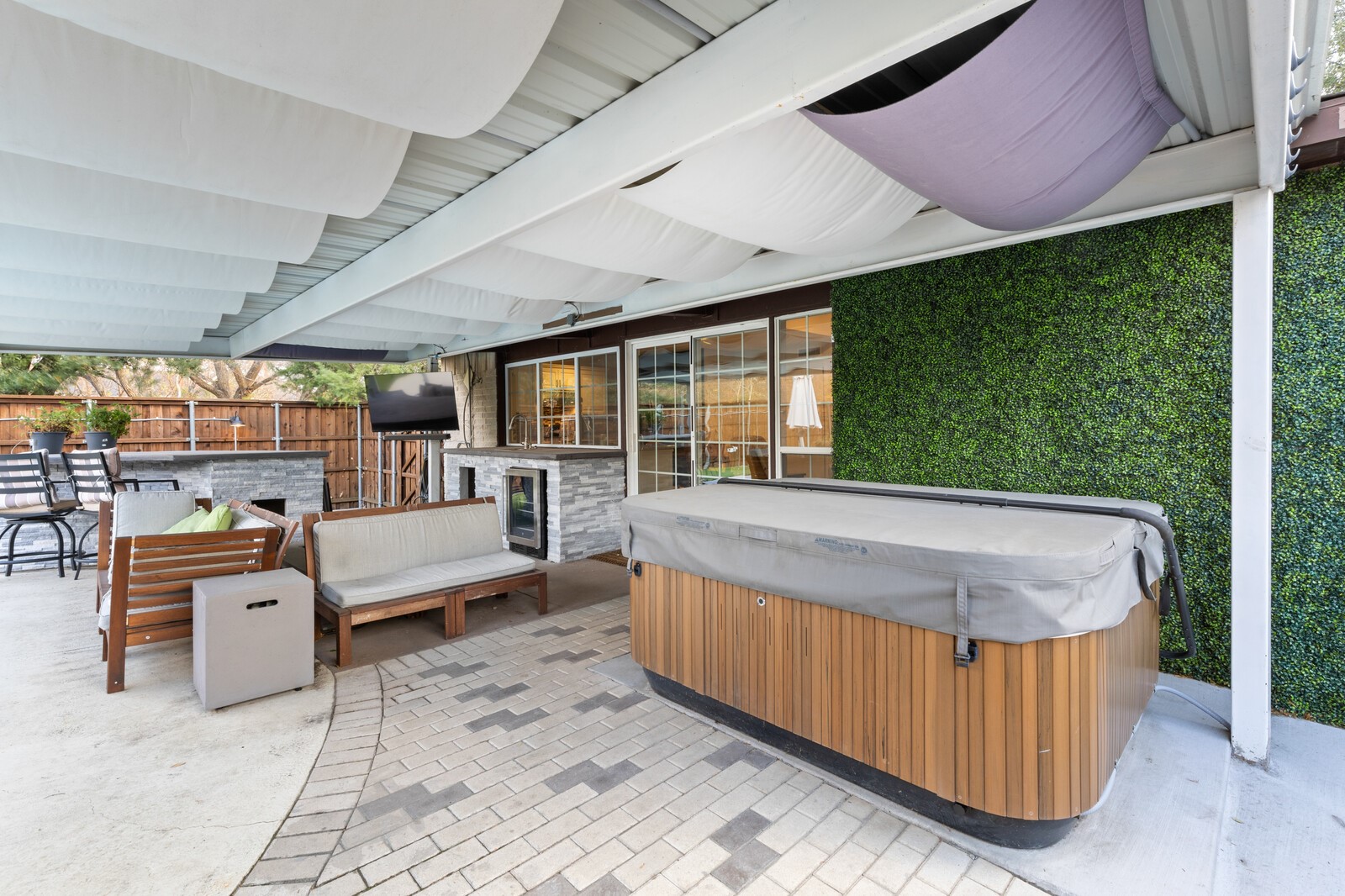 11067 Wallbrook Drive Dallas TX 75238