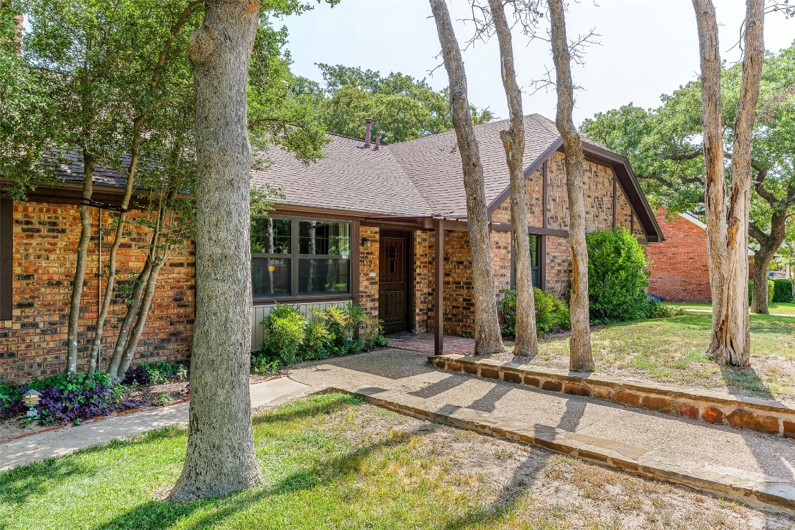 1009 N Charlotte Avenue Stephenville TX 76401
