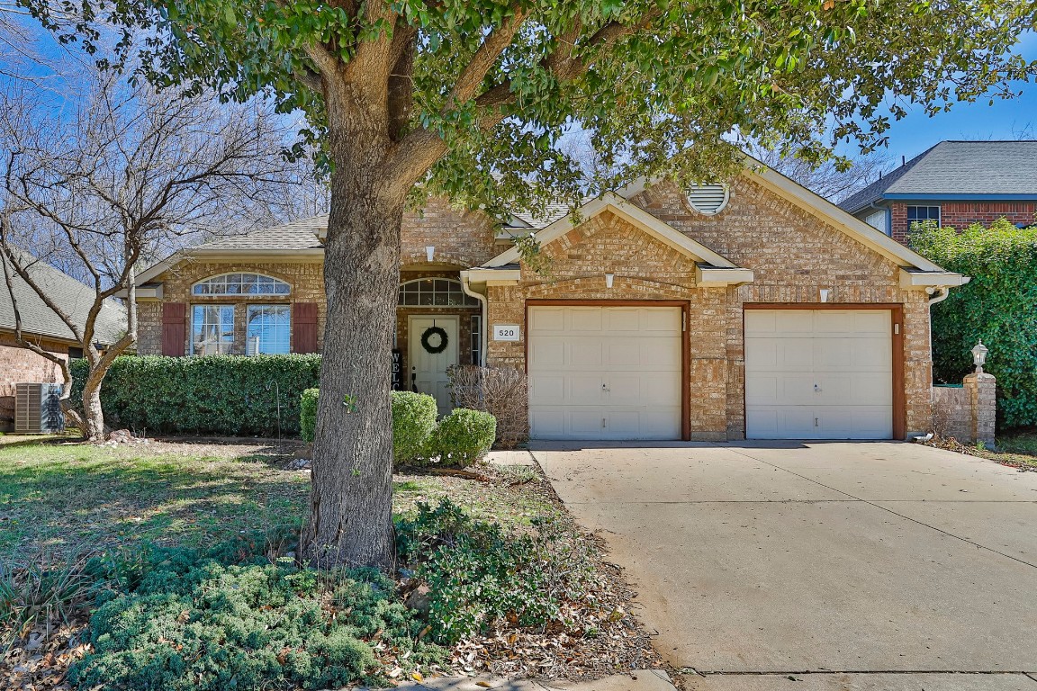 520 Briaroaks Drive Lake Dallas TX 75065