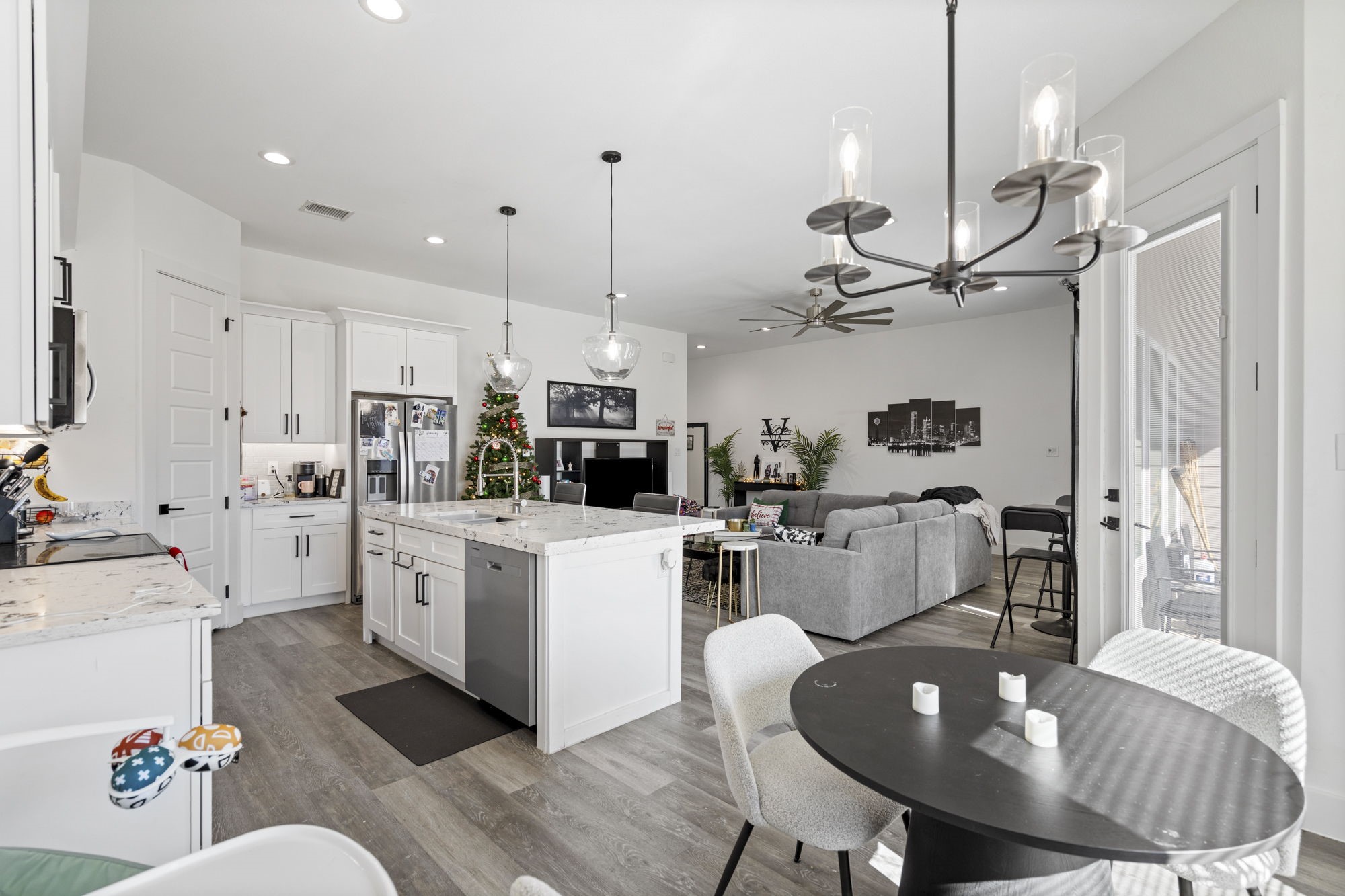 7722 Oak Garden Trail Dallas TX 75232