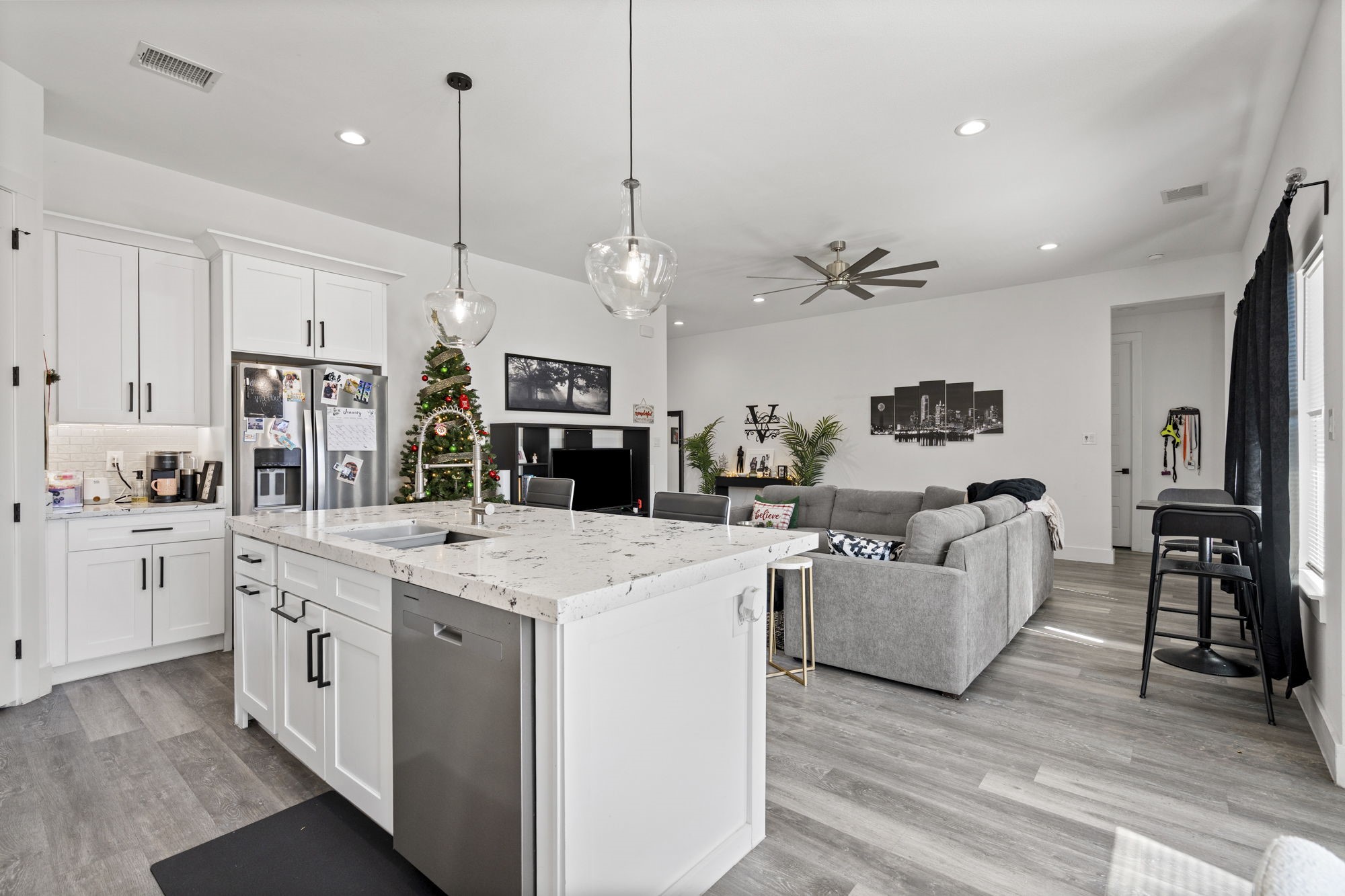 7722 Oak Garden Trail Dallas TX 75232