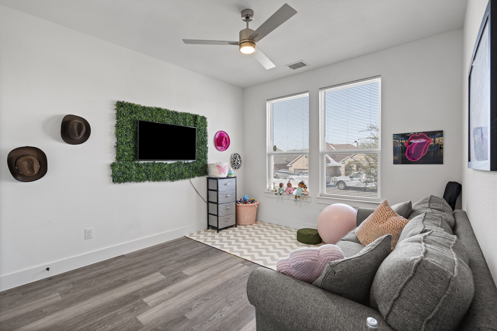 7722 Oak Garden Trail Dallas TX 75232