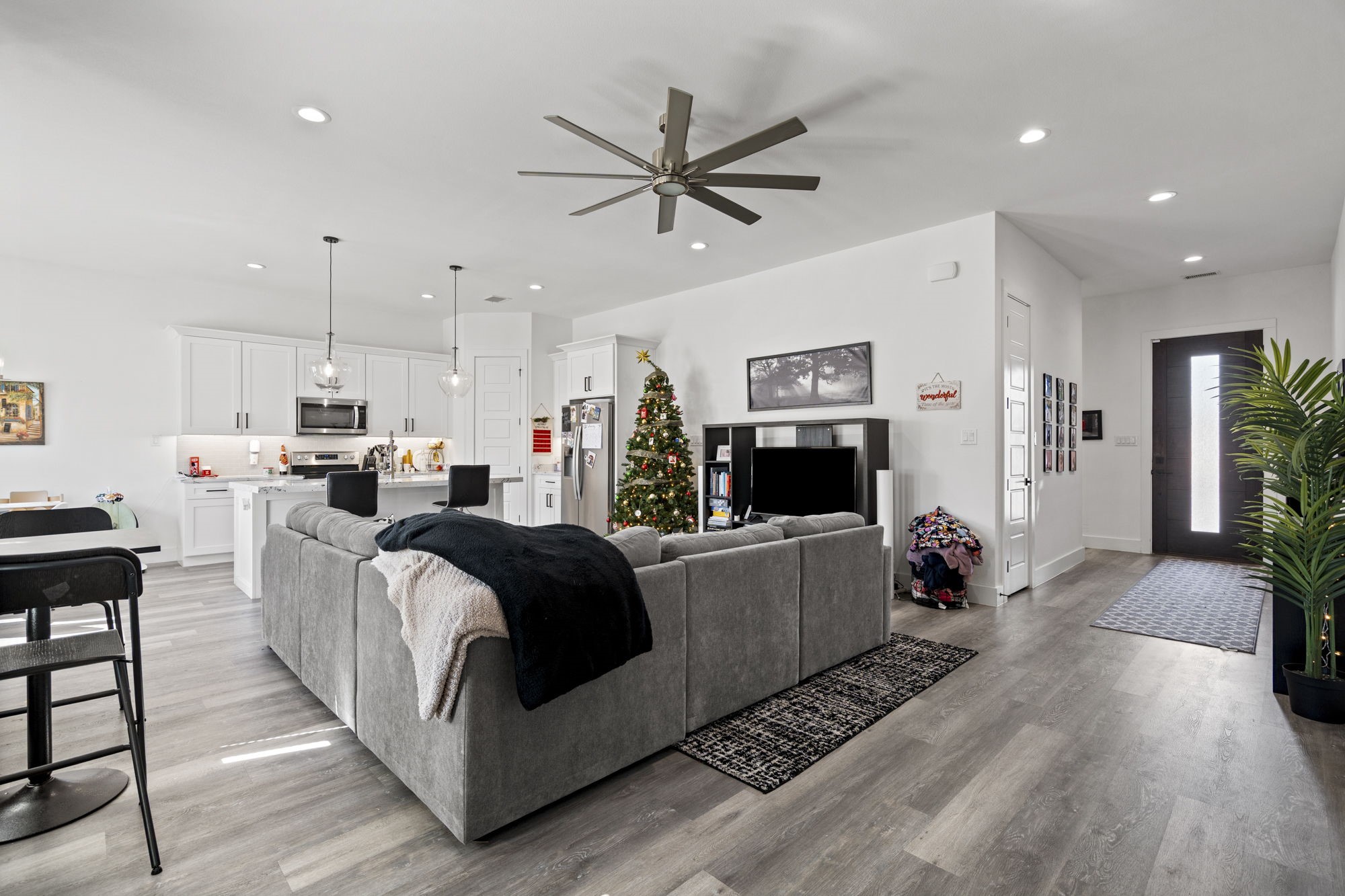 7722 Oak Garden Trail Dallas TX 75232