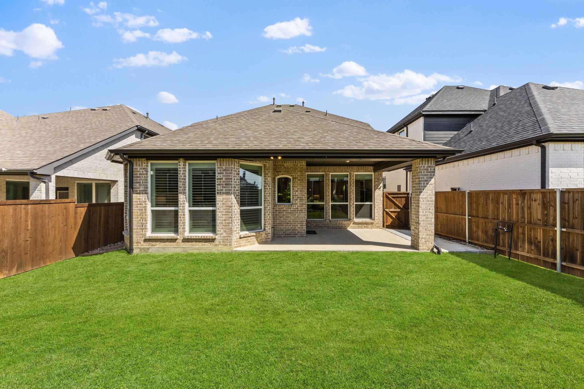 3528 Damsel Mackenzie Street Lewisville TX 75056