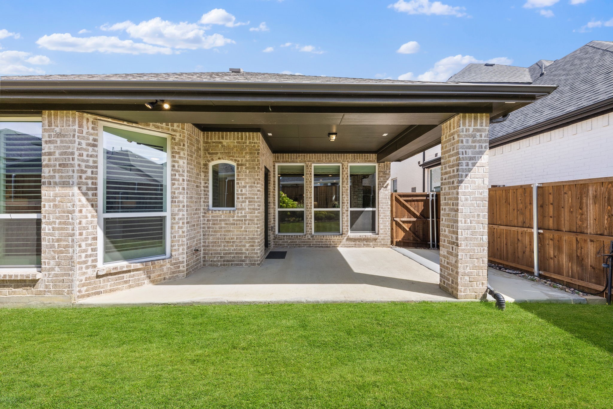 3528 Damsel Mackenzie Street Lewisville TX 75056