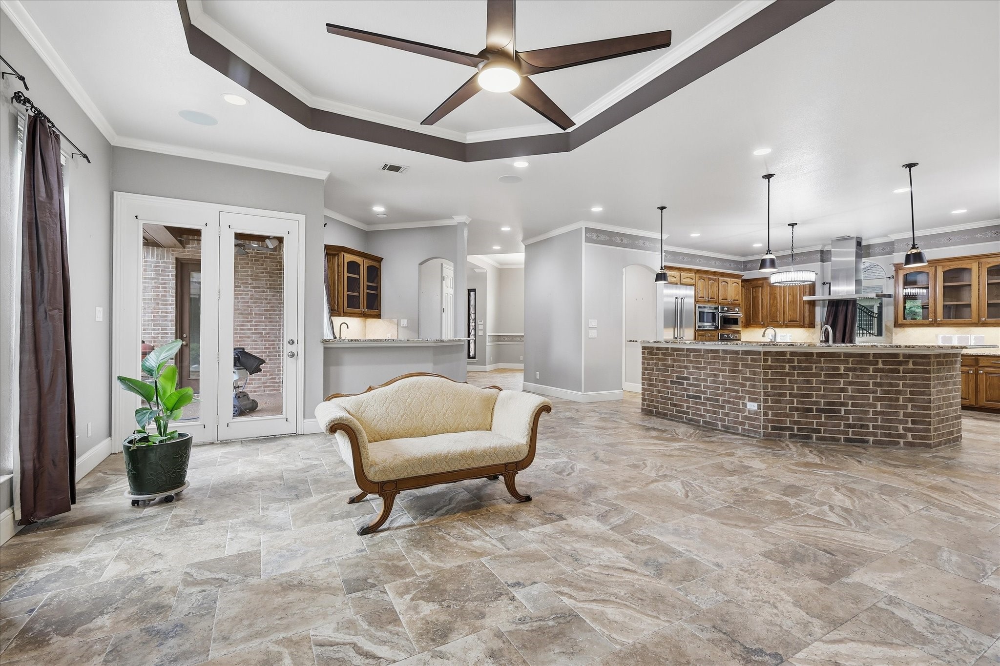 8953 Stratford Drive North Richland Hills TX 76182