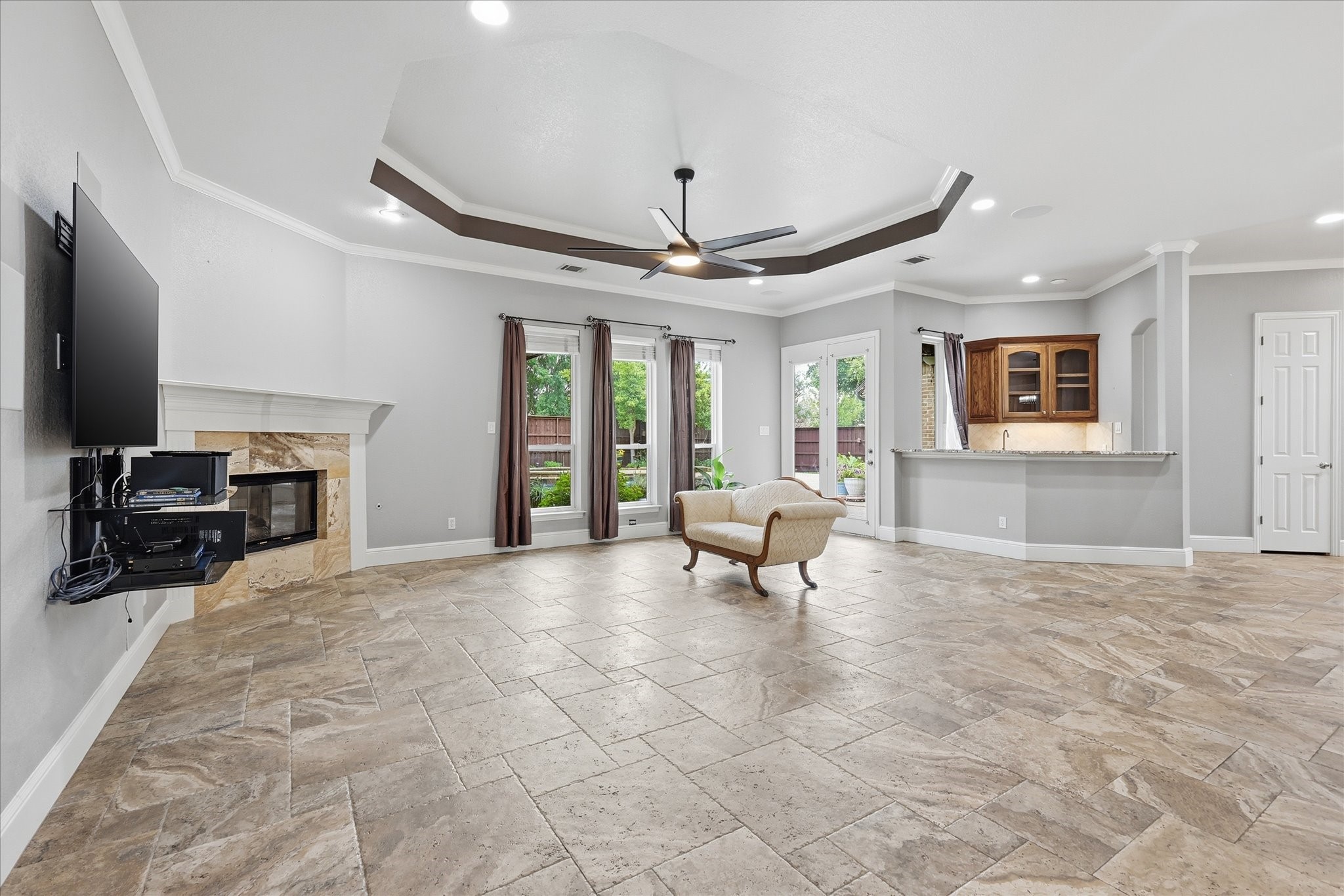 8953 Stratford Drive North Richland Hills TX 76182