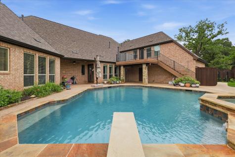 8953 Stratford Drive North Richland Hills TX 76182