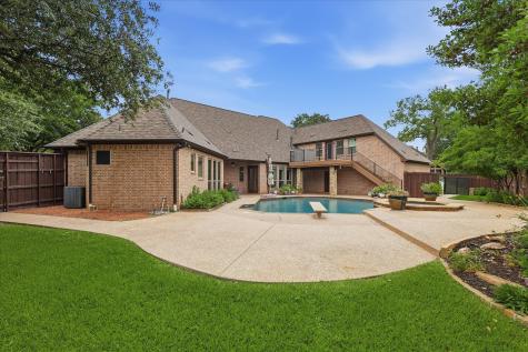 8953 Stratford Drive North Richland Hills TX 76182