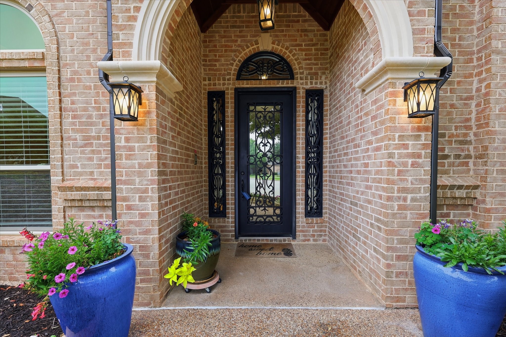 8953 Stratford Drive North Richland Hills TX 76182