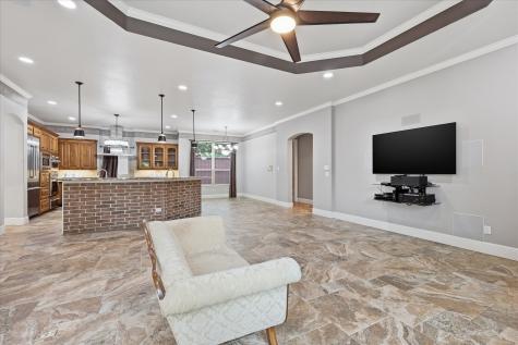 8953 Stratford Drive North Richland Hills TX 76182