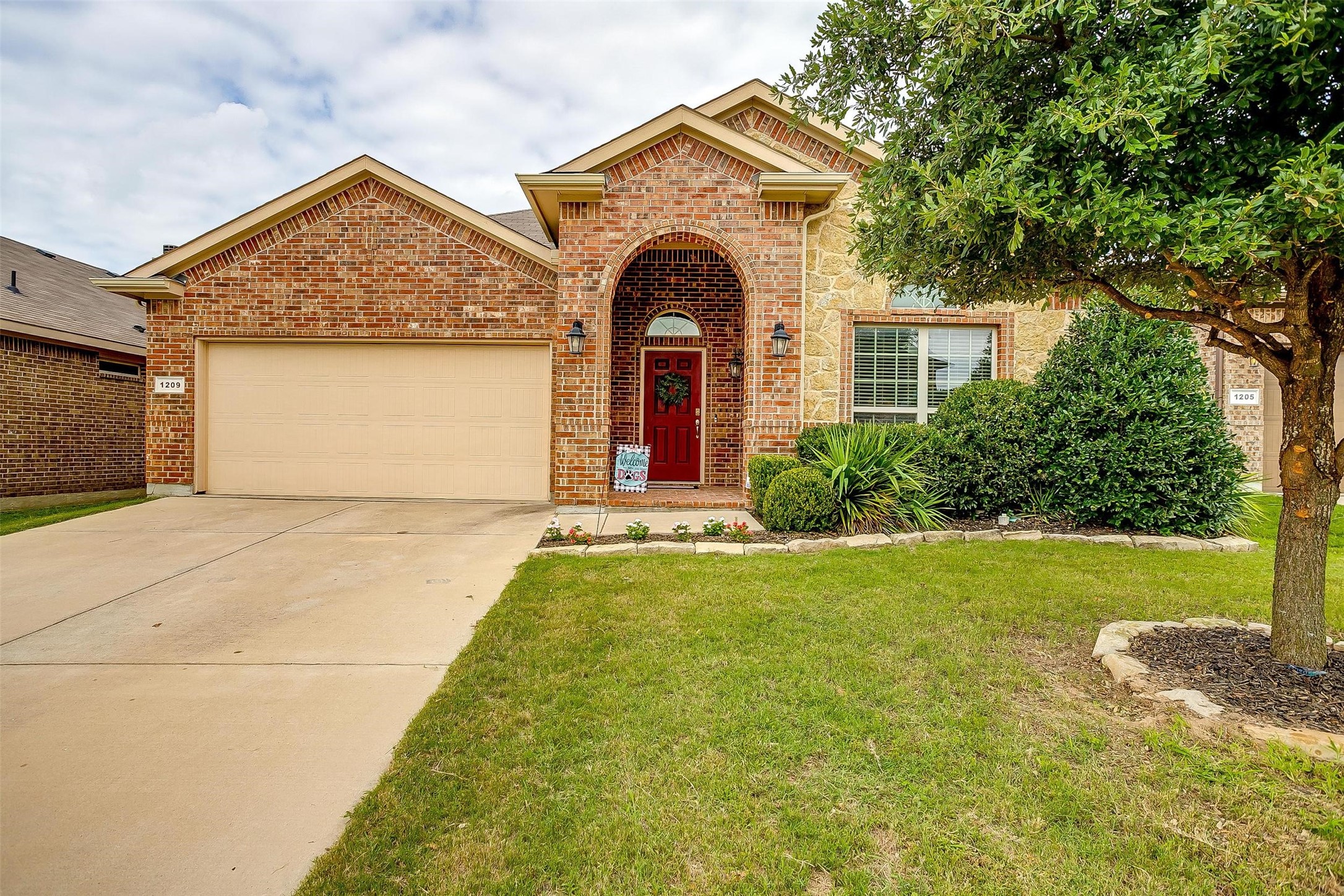 1209 Glen Court Weatherford TX 76087