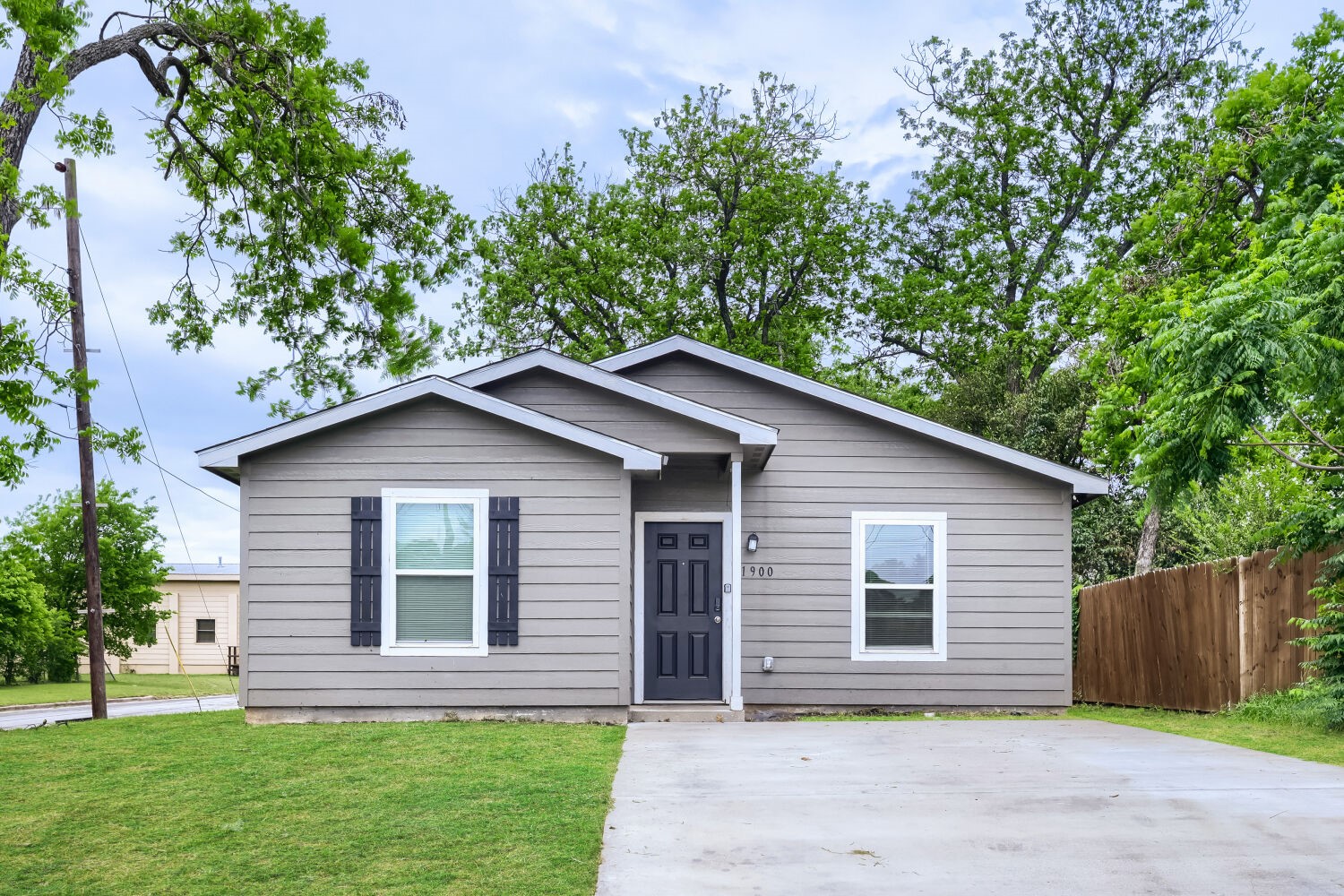 Waco TX, 1900 N 17th Street