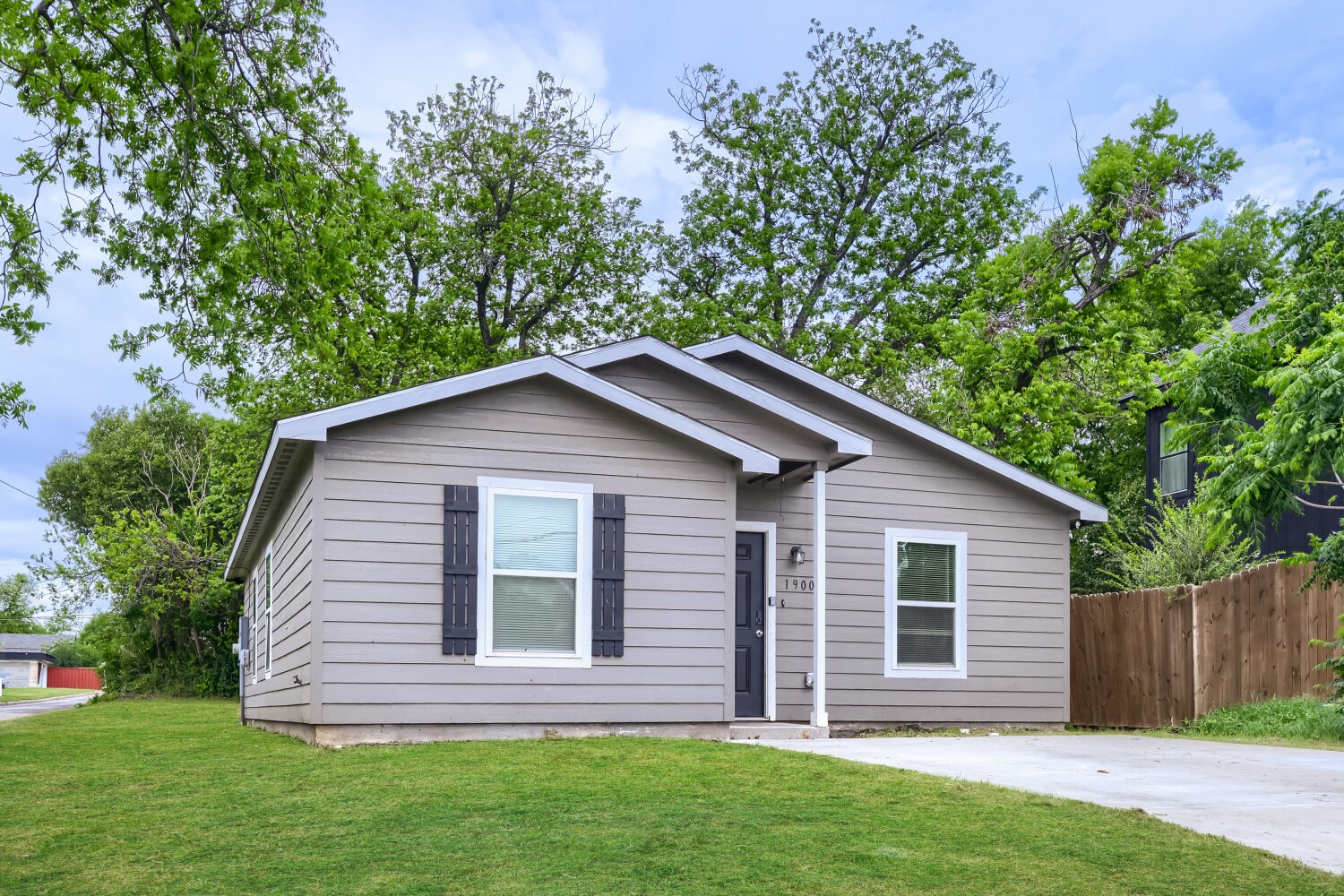 1900 N 17th Street Waco TX 76707