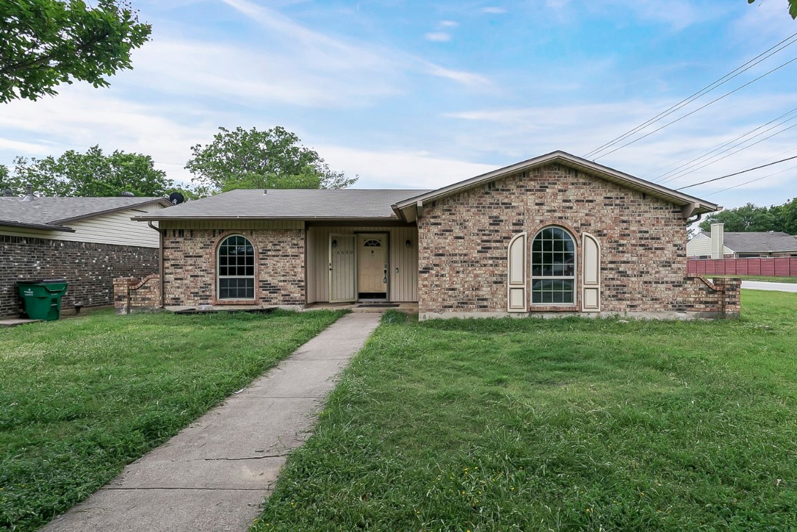 6629 Wooddale Drive Watauga TX 76148