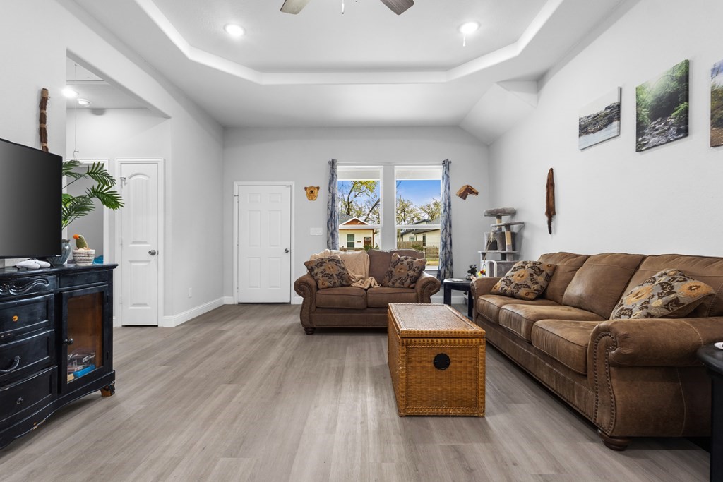 6106 Chickasaw Drive Mabank TX 75156