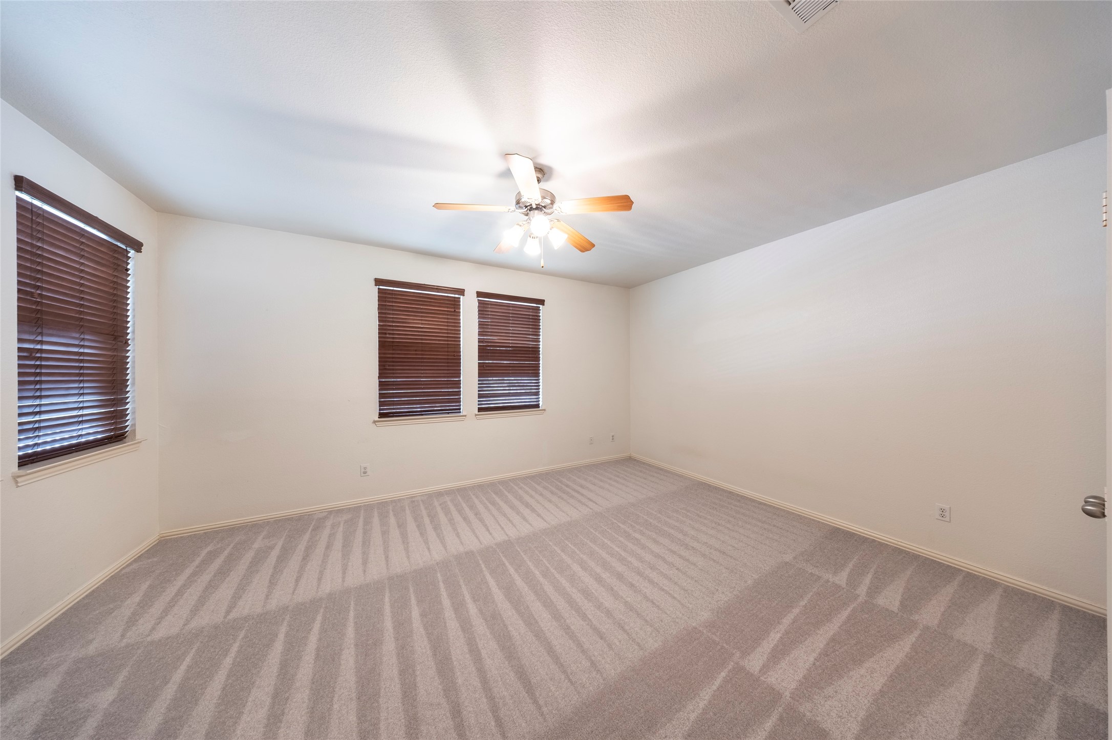 1401 Stone Mountain Parkway Savannah TX 76227