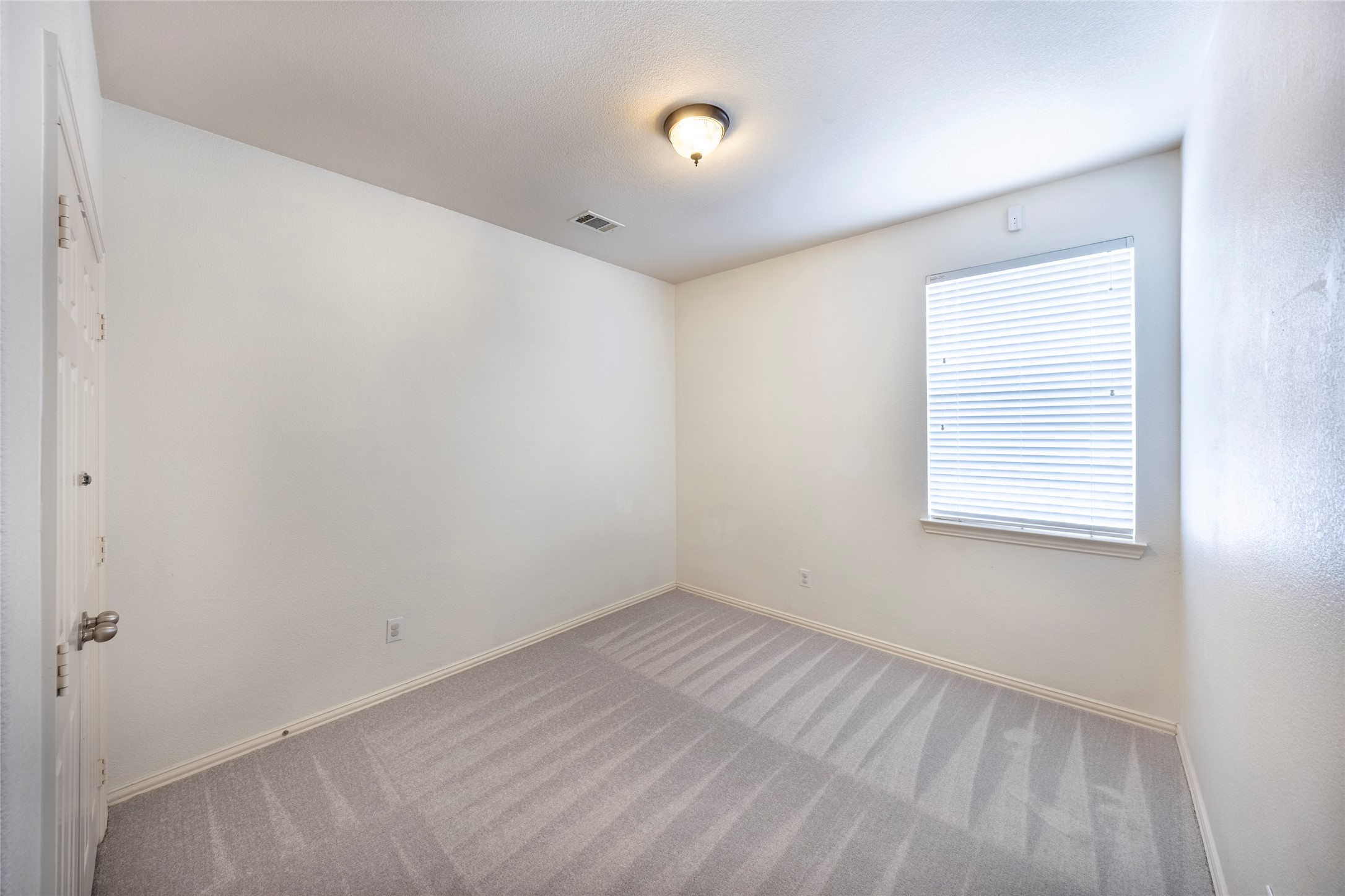 1401 Stone Mountain Parkway Savannah TX 76227