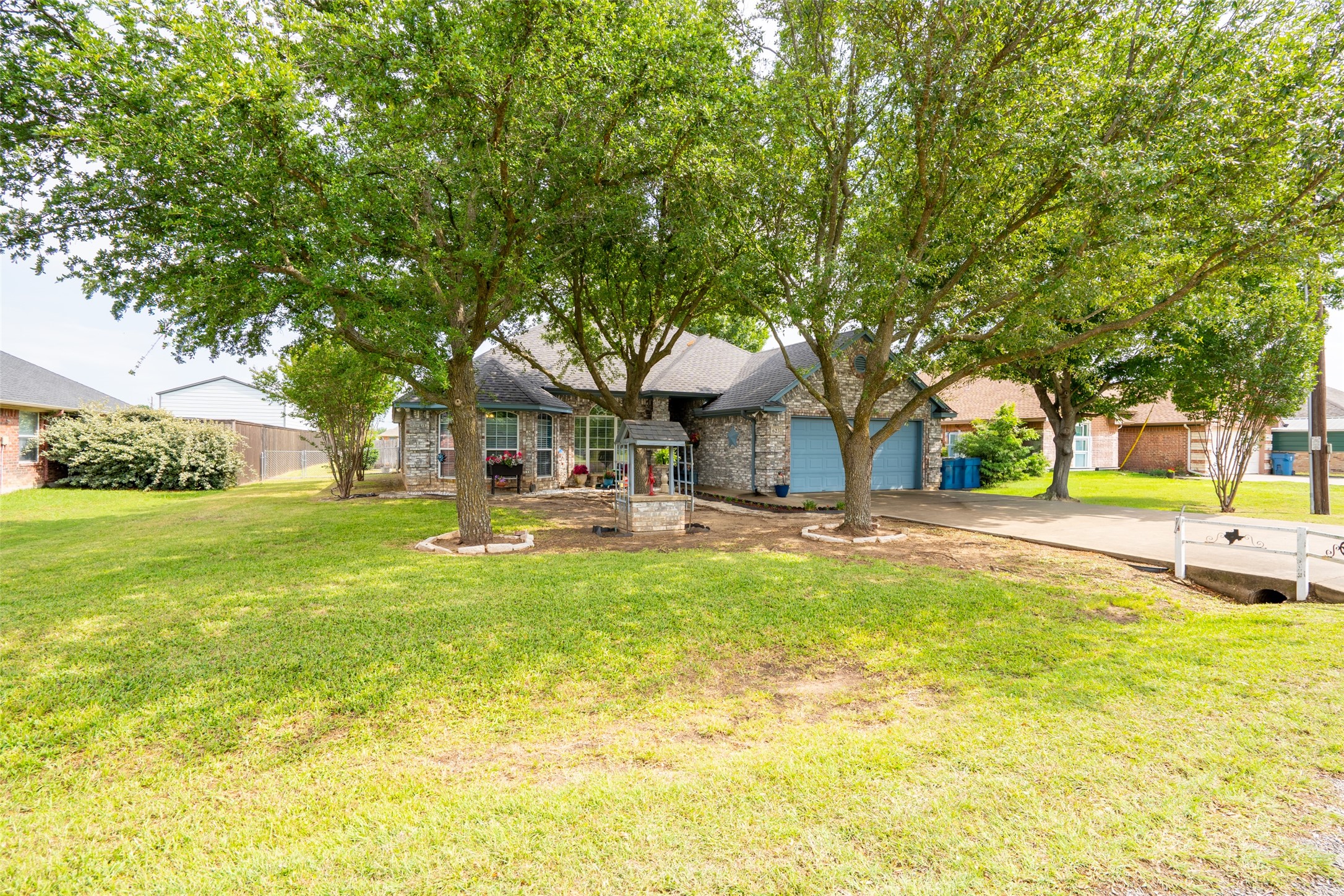 623 Newlin Lane Granbury TX 76048