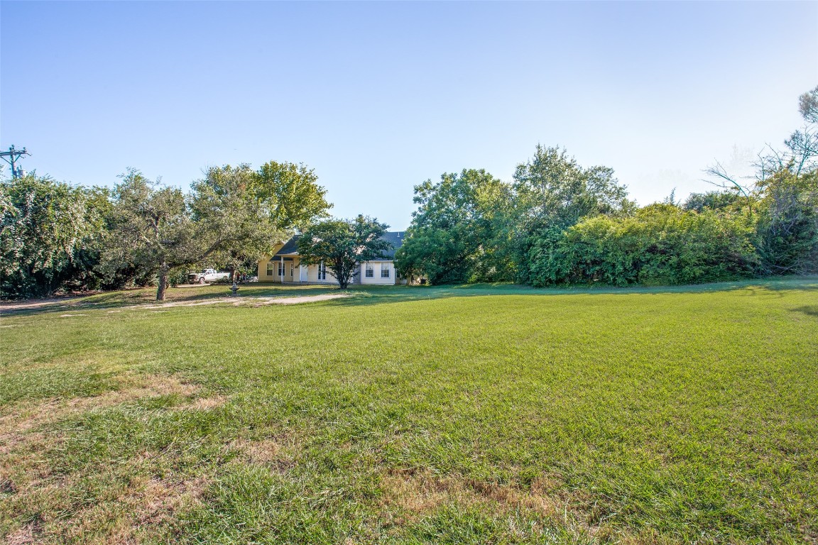 1075 Riverbend Street Azle TX 76020