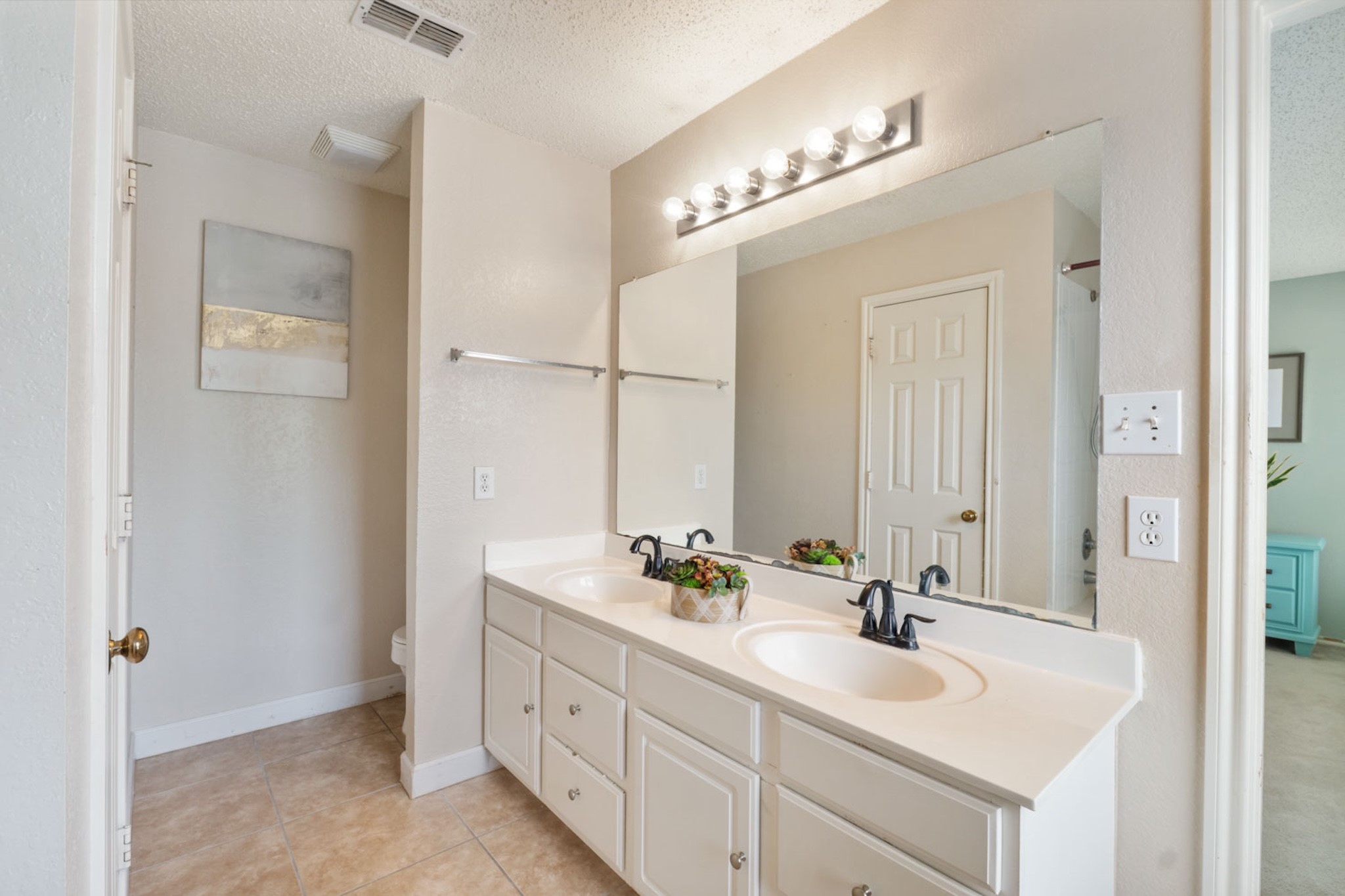 905 Valleybrook Drive Lewisville TX 75067