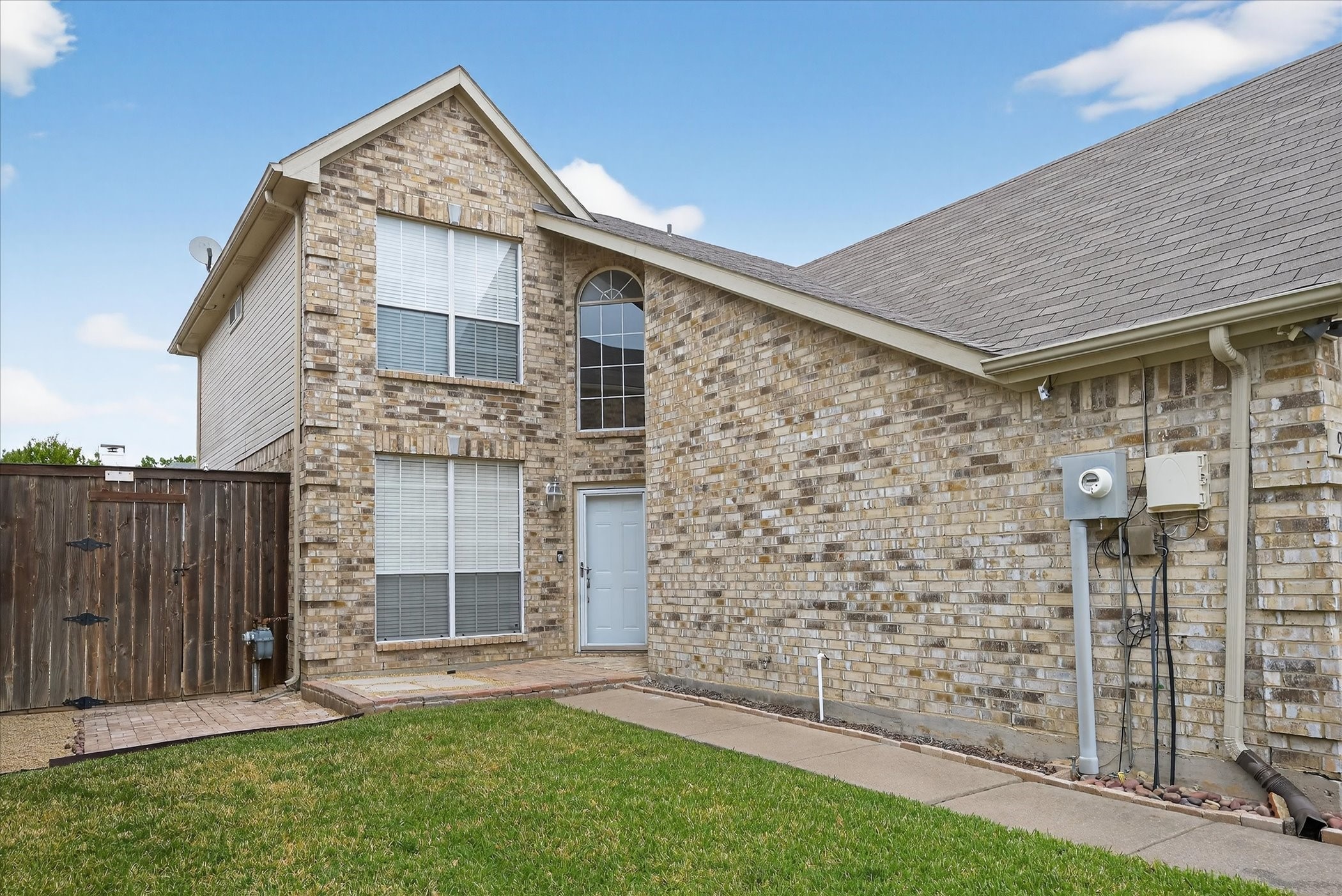 933 Highgate Drive Lewisville TX 75067