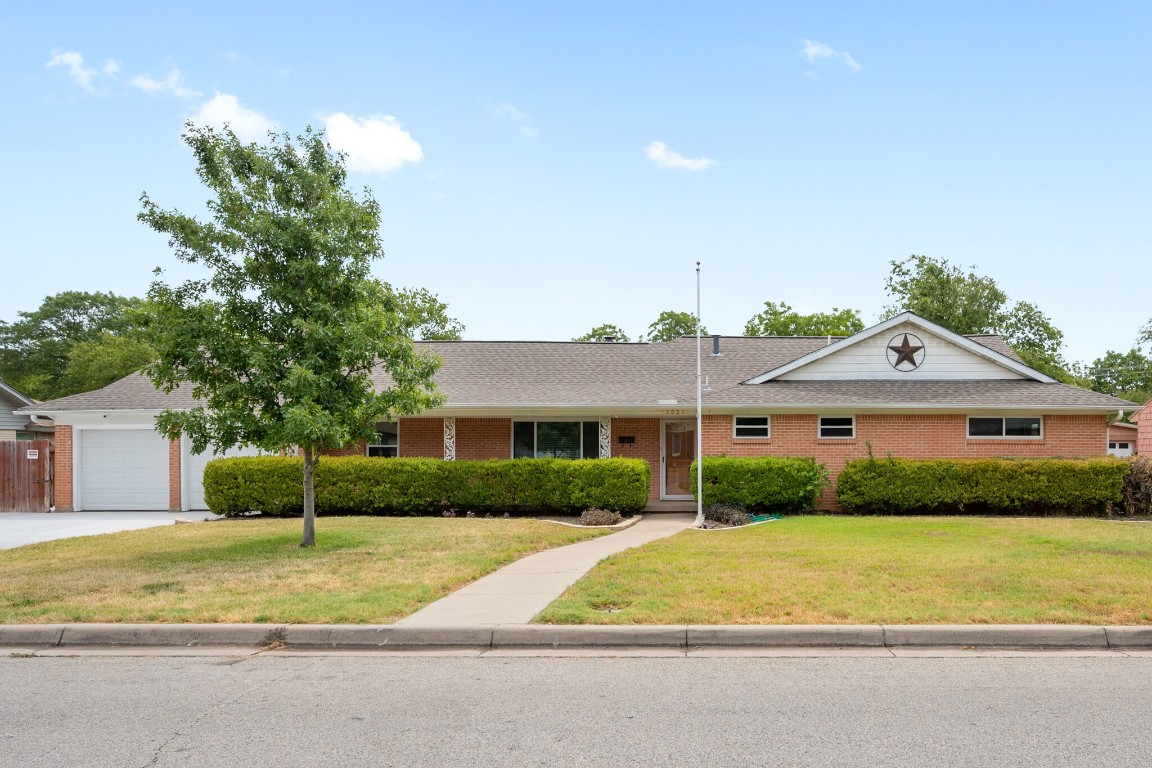 3824 London Lane Richland Hills TX 76118