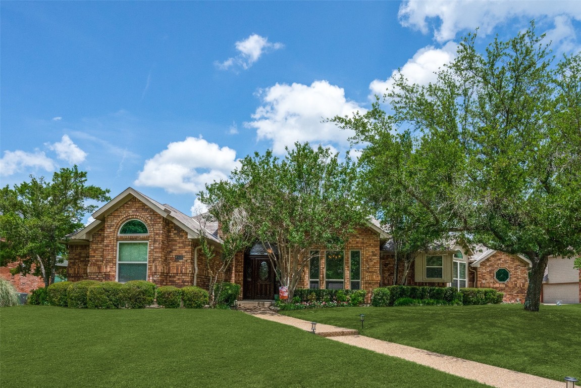 6510 Barclay Lane Garland TX 75044