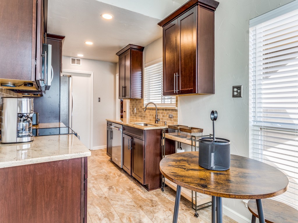 531 Josephine Street Dallas TX 75246