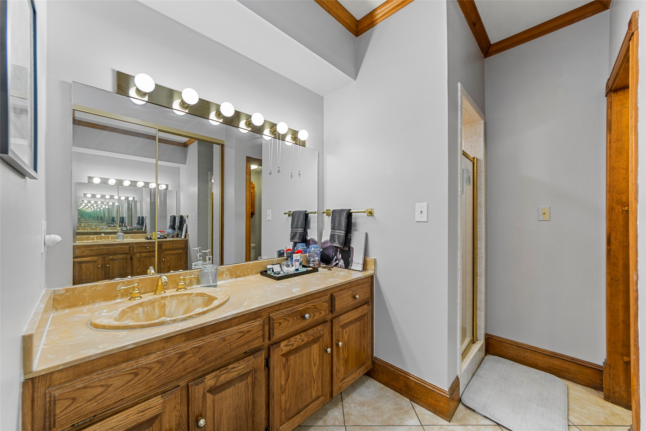 5601 Burgundy Drive Greenville TX 75402