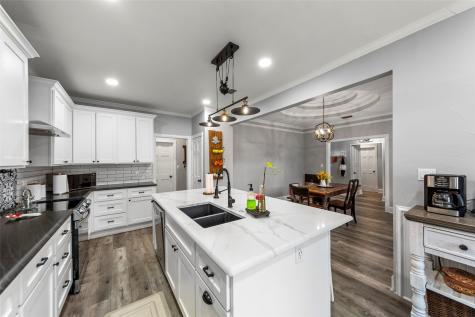 5601 Burgundy Drive Greenville TX 75402