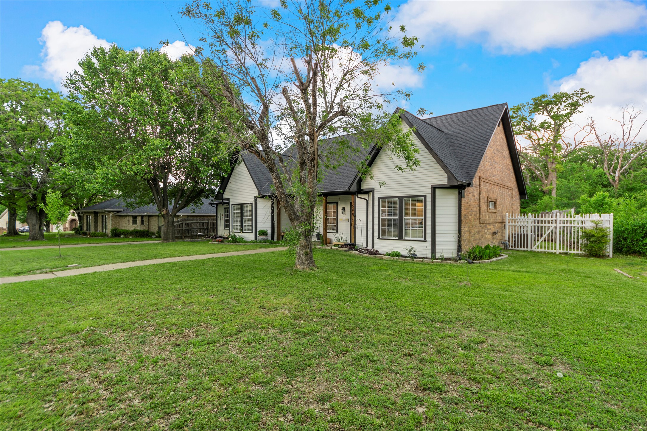 5601 Burgundy Drive Greenville TX 75402