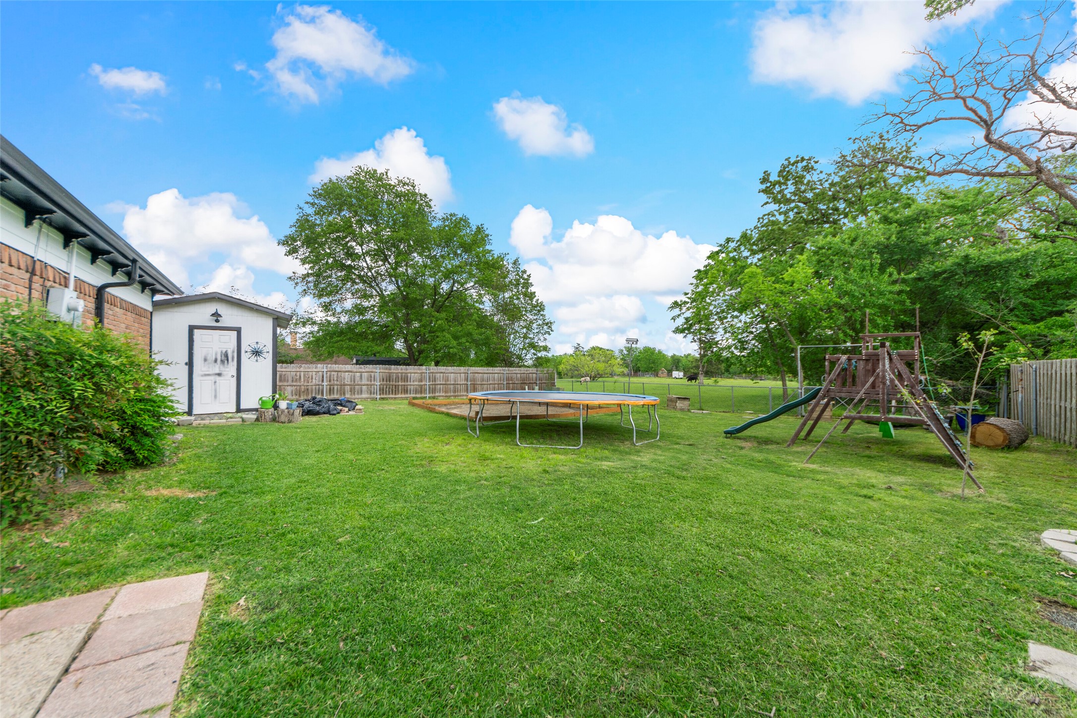 5601 Burgundy Drive Greenville TX 75402