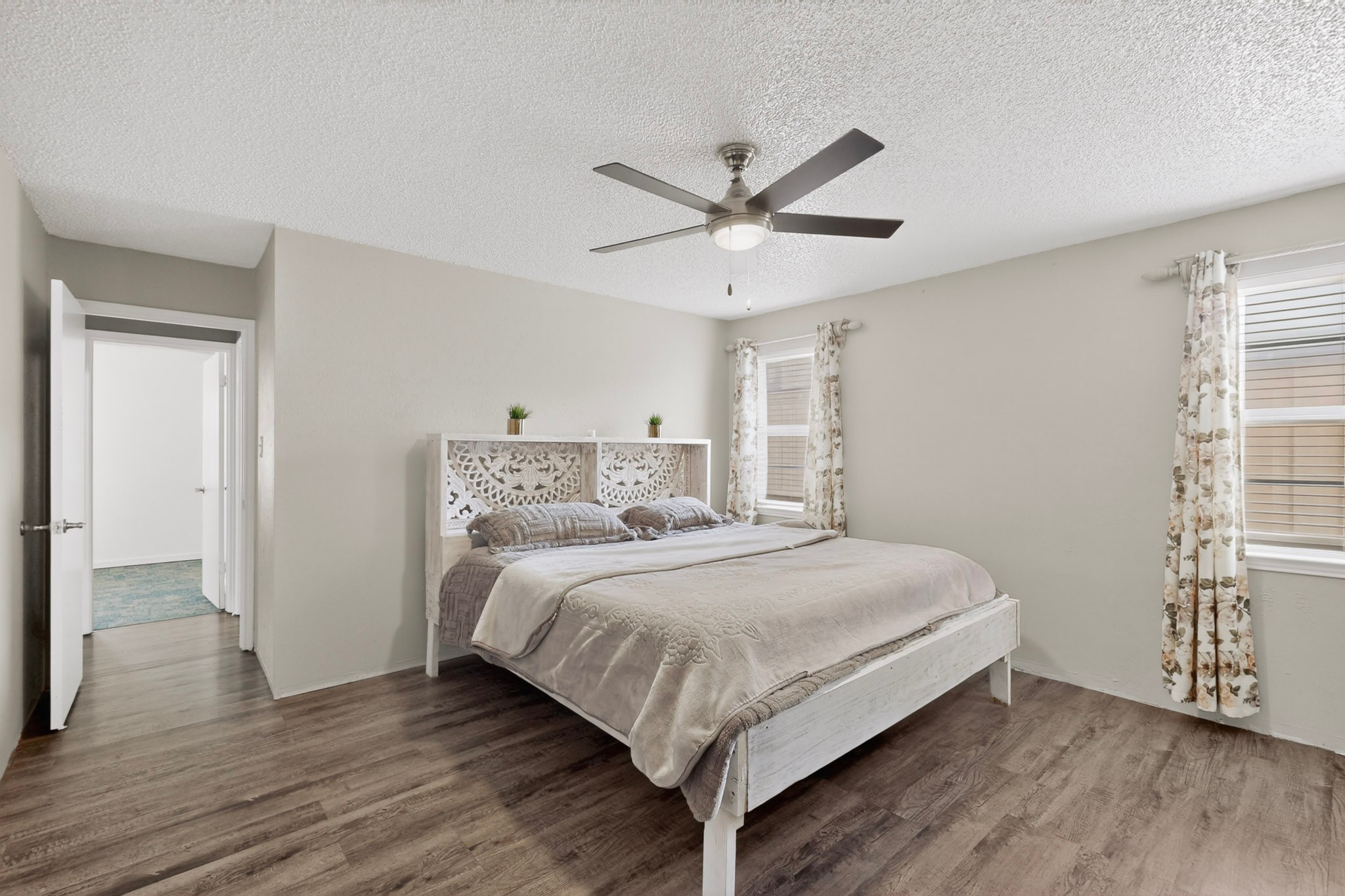 718 Matthews Court Arlington TX 76012