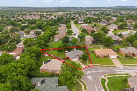 917 Gracie Lane Burleson TX 76028