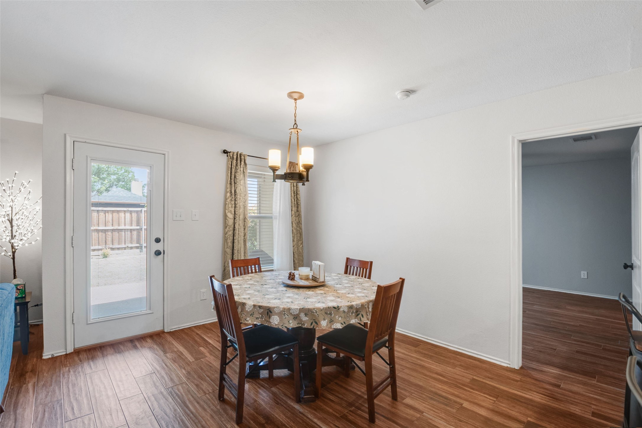 2028 Lake Trail Drive Heartland TX 75126