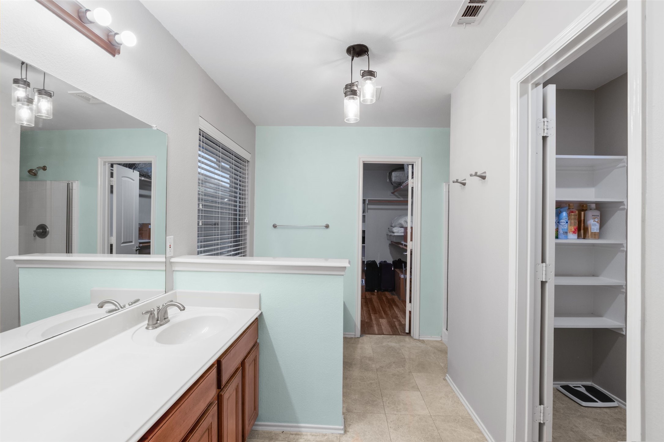 2028 Lake Trail Drive Heartland TX 75126