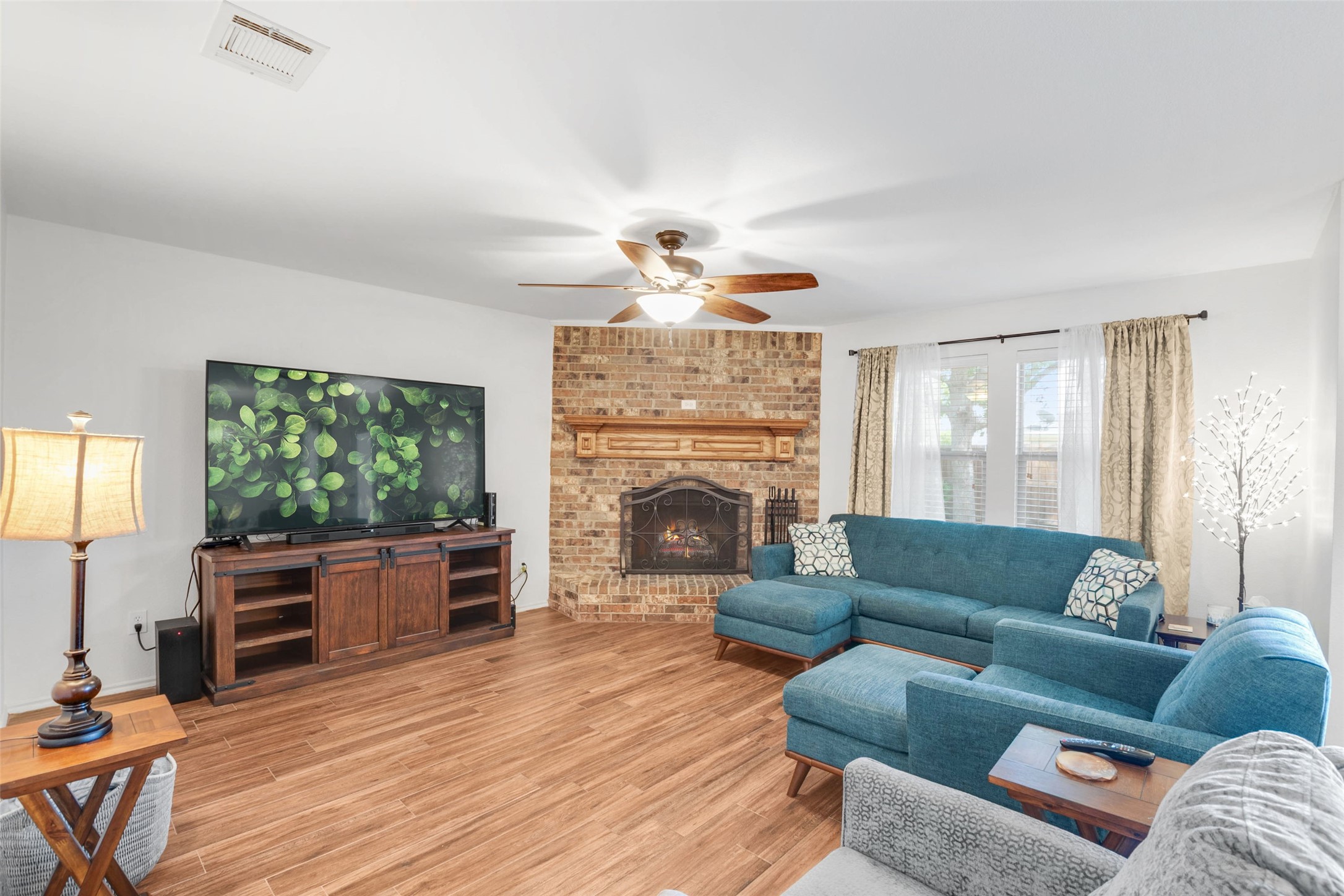 2028 Lake Trail Drive Heartland TX 75126