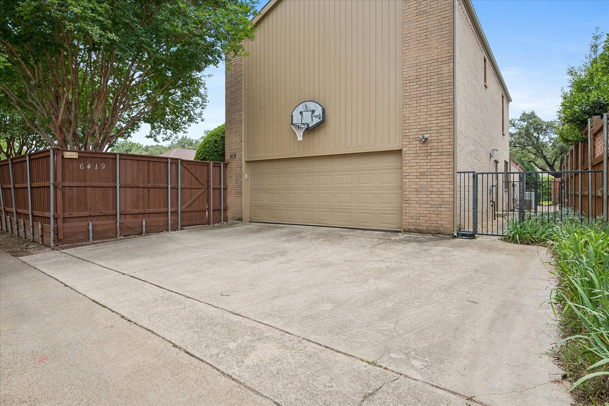 6419 Laurel Valley Road Dallas TX 75248