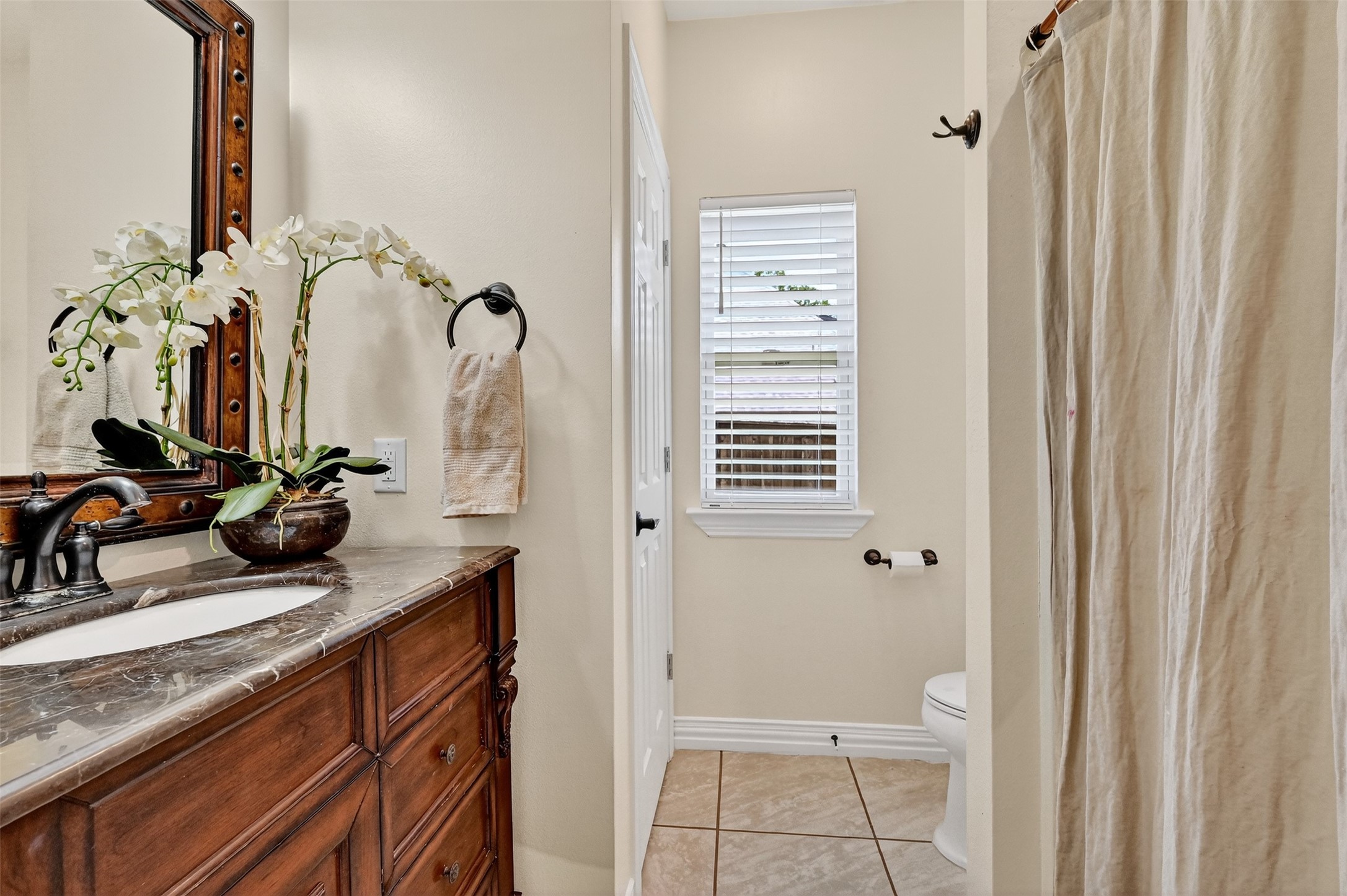 38 Lone Oak Boulevard Pottsboro TX 75076