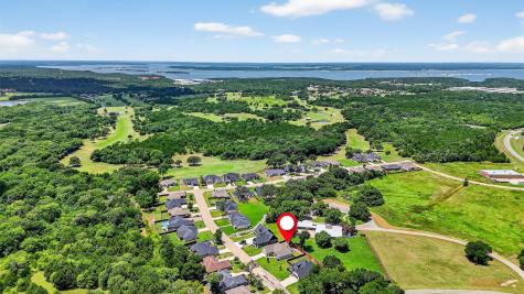 38 Lone Oak Boulevard Pottsboro TX 75076